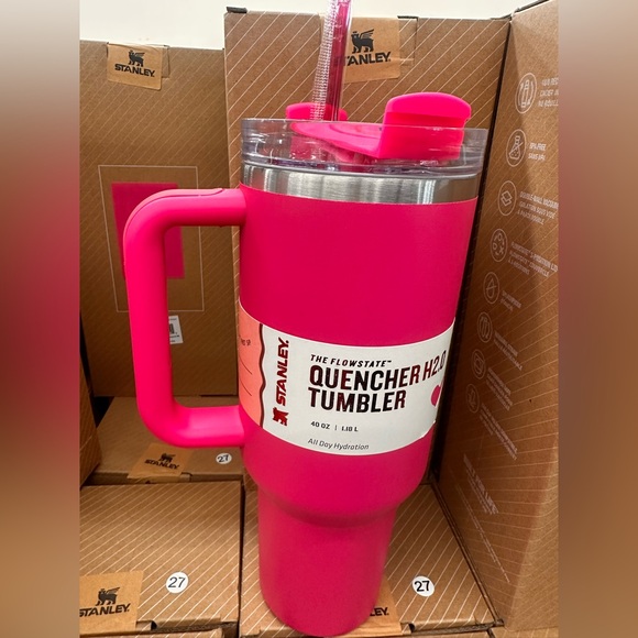 40 oz. Stanley, Cosmo Pink, limited edition, new in original box. - Picture 2 of 5